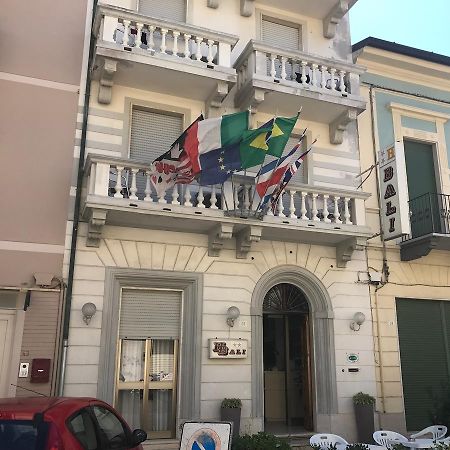 Hotel Bali Viareggio Extérieur photo