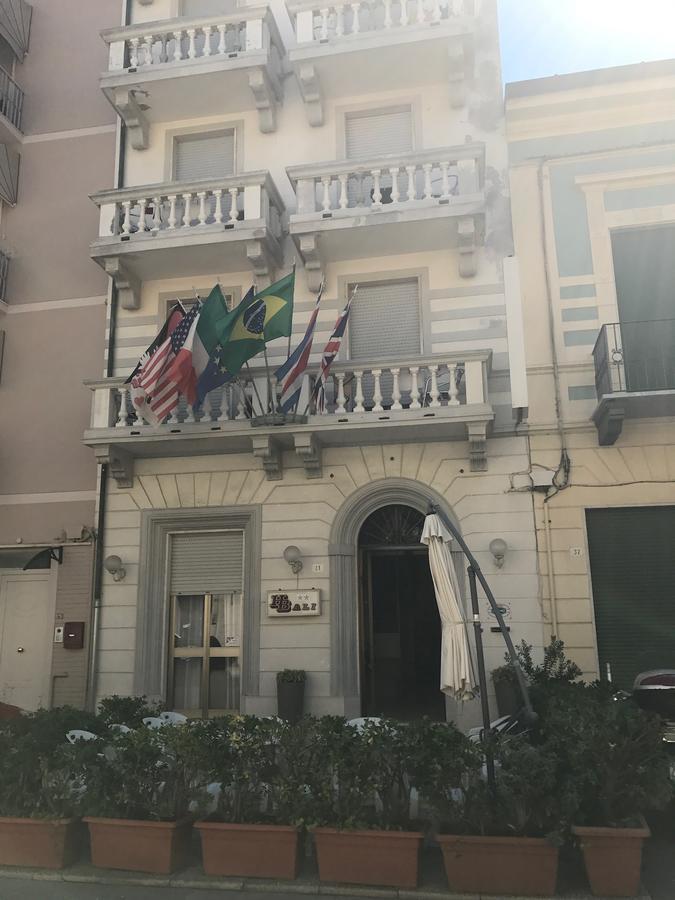 Hotel Bali Viareggio Extérieur photo